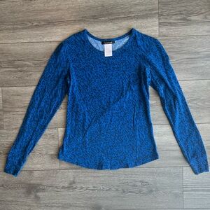 Heartsoul Women’s Long Sleeve T-Shirt Undershirt Scrubs Blue Black Leopard Small